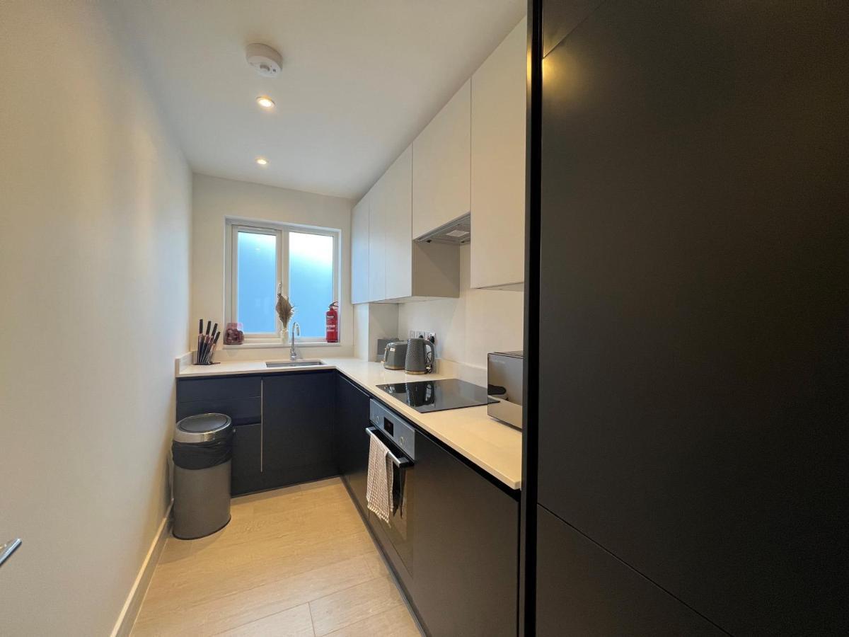 Apartamento Star London Station Road 3-Bed Haven Exterior foto
